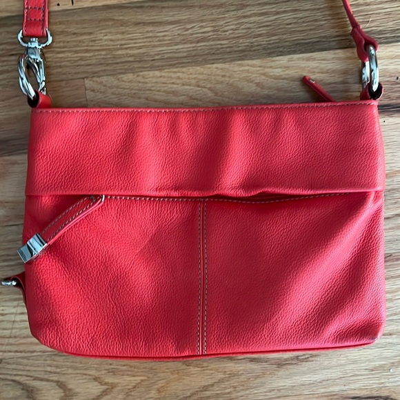 Tignanello Red Pebbled Leather Crossbody Purse Handbag. - Picture 2 of 13